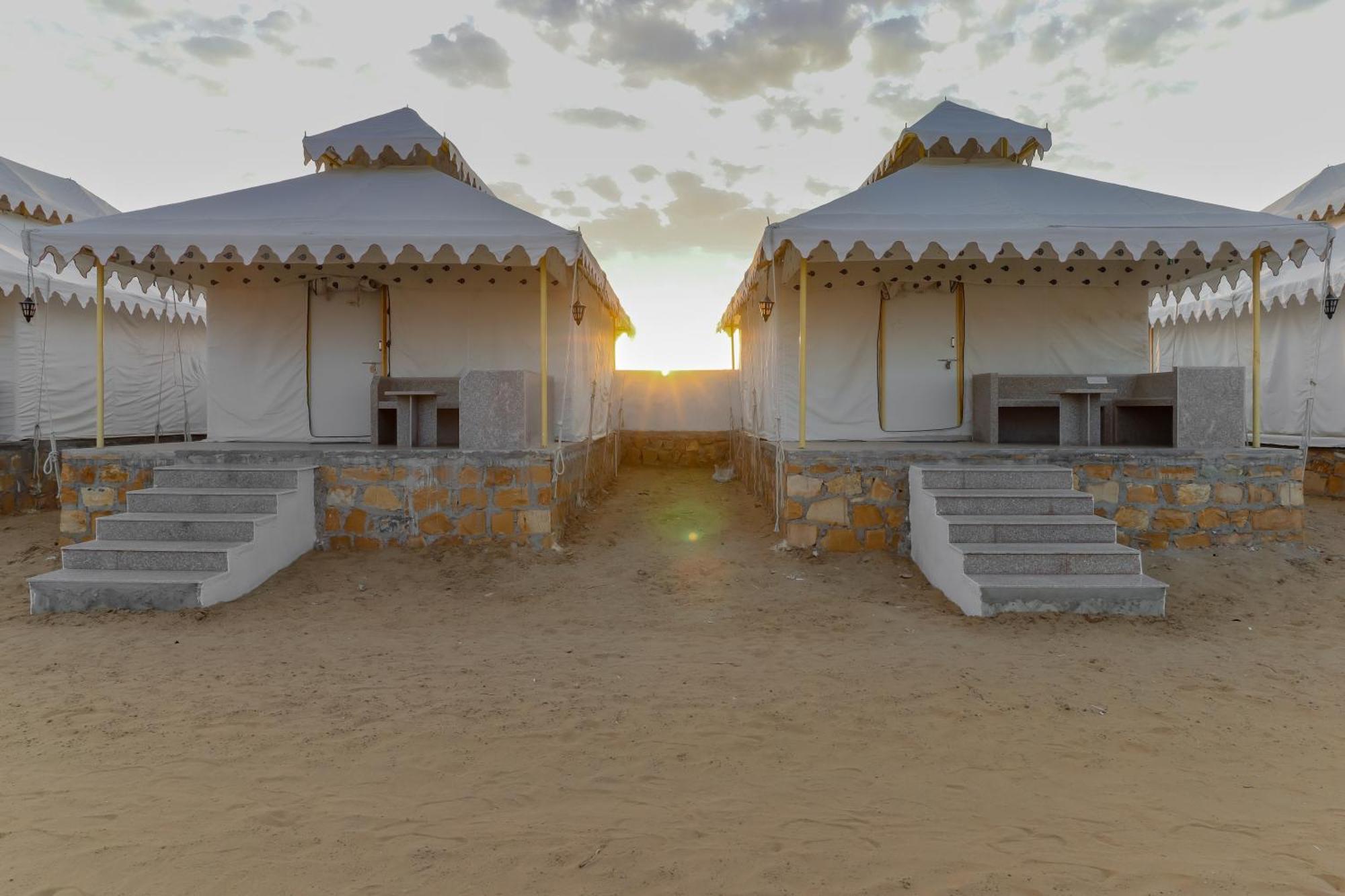 Nk Desert Camp Jaisalmer Hotel Sam Exterior photo